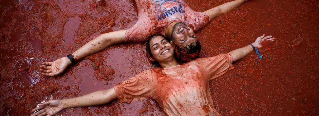 Join the world’s juiciest battle!